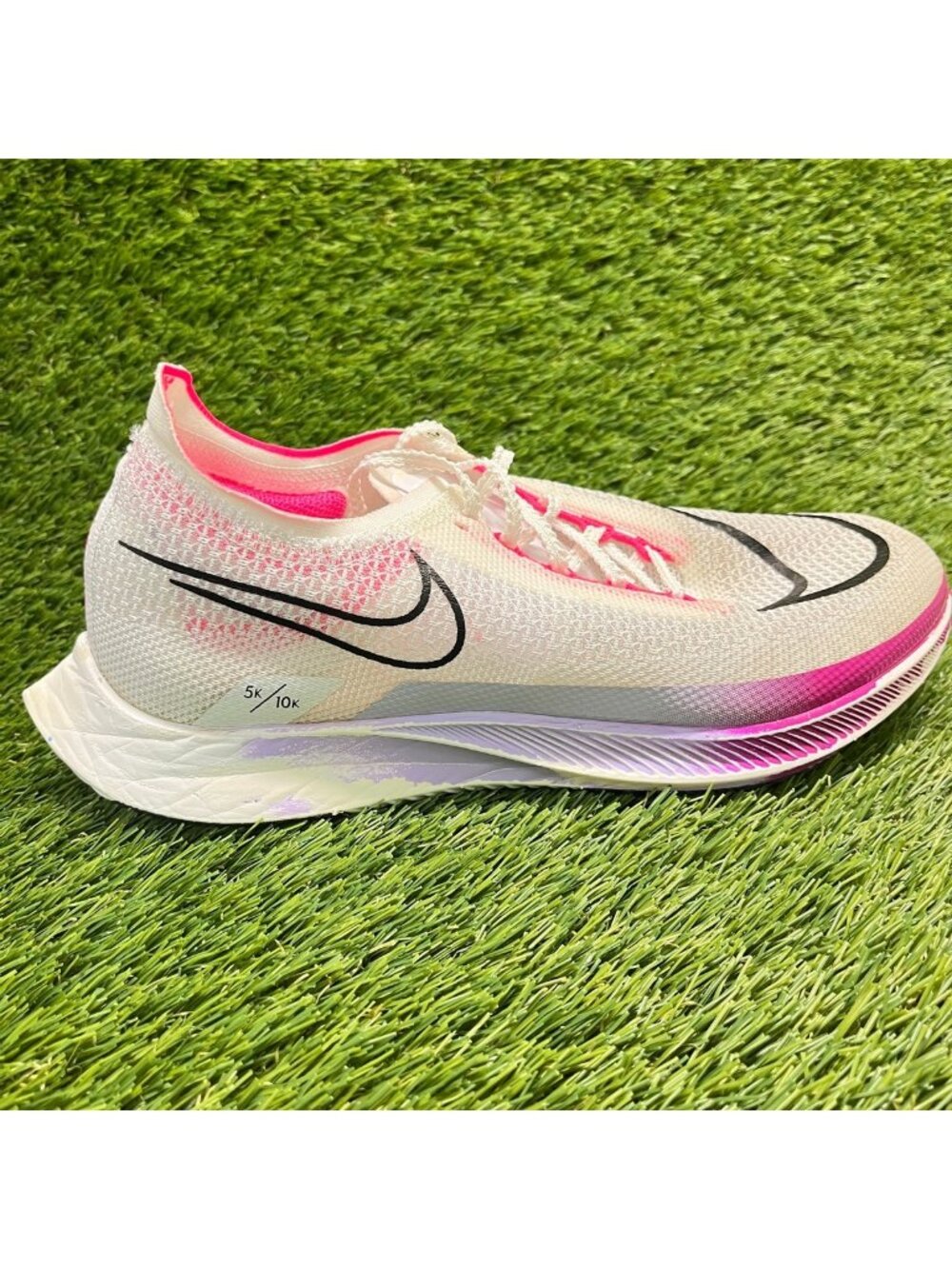 Nike ZoomX Streakfly Mens Size 7 White Pink Athletic Running Shoes Sneakers